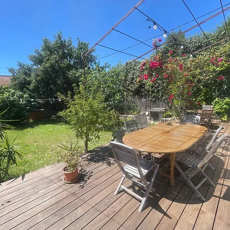 Belle Maison Dans Un Quartier Tres Au Calme *