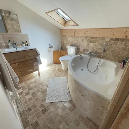 Nyaraló Belle Maison Dans Un Quartier Tres Au Calme