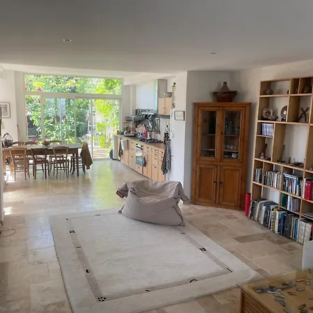 Belle Maison Dans Un Quartier Très Au Calme Casa vacanze